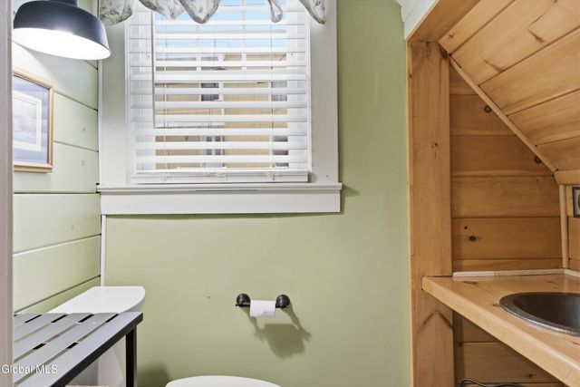 56 Henry Street, Saratoga Springs, NY 12866