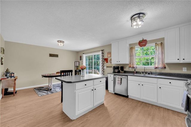941 Lavonia Highway, Bowersville, GA 30516