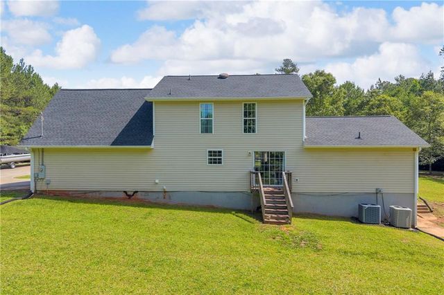 941 Lavonia Highway, Bowersville, GA 30516