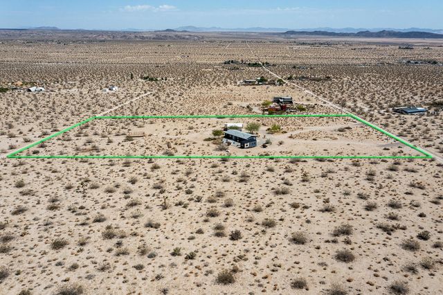 7122 Sunkist Road, Joshua Tree, CA 92252