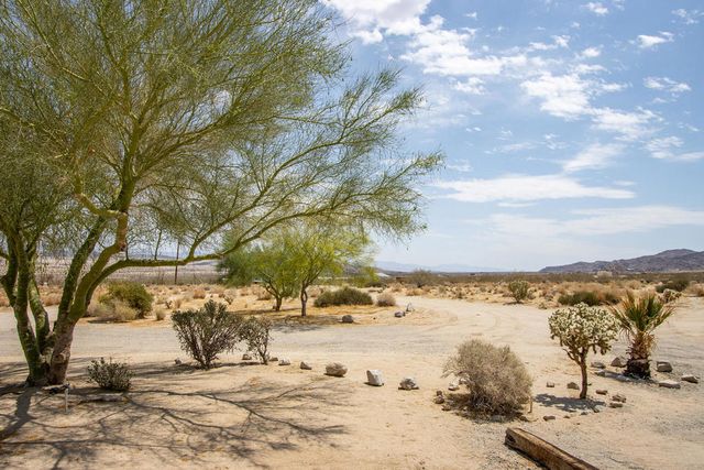7122 Sunkist Road, Joshua Tree, CA 92252