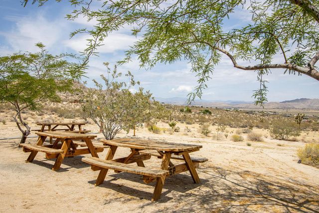 7122 Sunkist Road, Joshua Tree, CA 92252