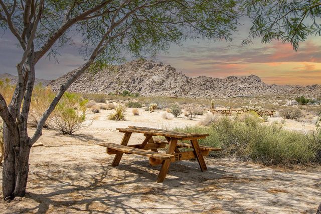 7122 Sunkist Road, Joshua Tree, CA 92252