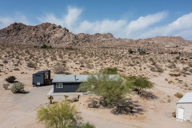 7122 Sunkist Road, Joshua Tree, CA 92252