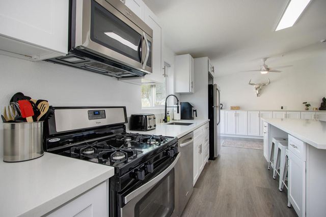 7122 Sunkist Road, Joshua Tree, CA 92252