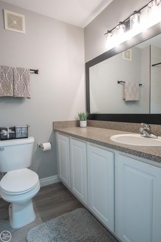 25660 S Maritime Circle, Harrison Twp, MI 48045