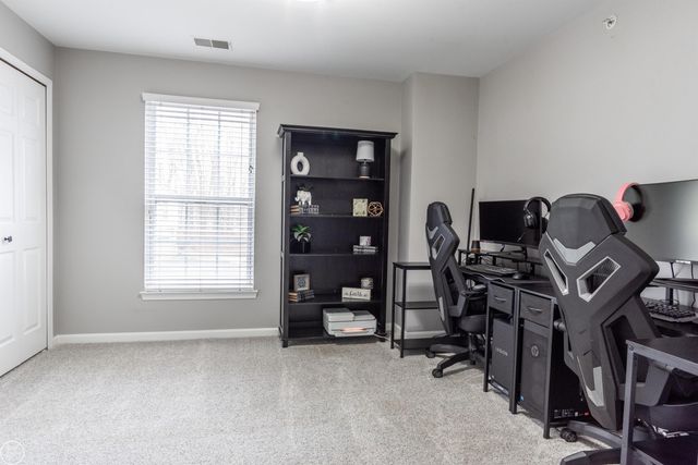 25660 S Maritime Circle, Harrison Twp, MI 48045