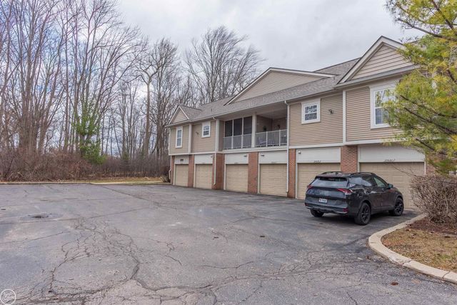 25660 S Maritime Circle, Harrison Twp, MI 48045