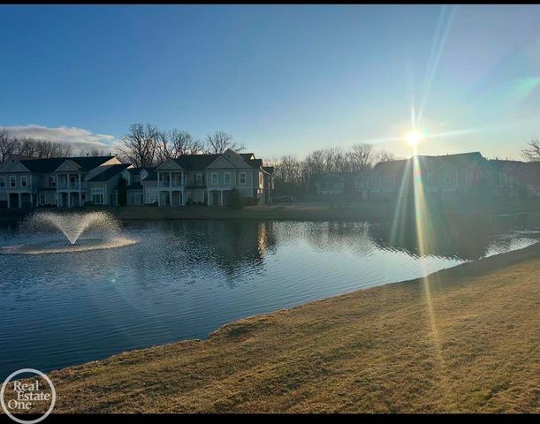25660 S Maritime Circle, Harrison Twp, MI 48045