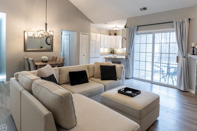 25660 S Maritime Circle, Harrison Twp, MI 48045