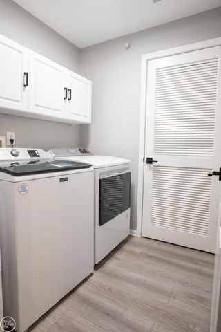 25660 S Maritime Circle, Harrison Twp, MI 48045