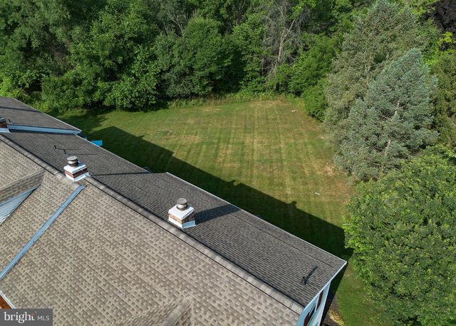 1147 NANROC DRIVE, Mechanicsburg, PA 17055