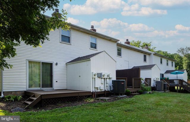1147 NANROC DRIVE, Mechanicsburg, PA 17055