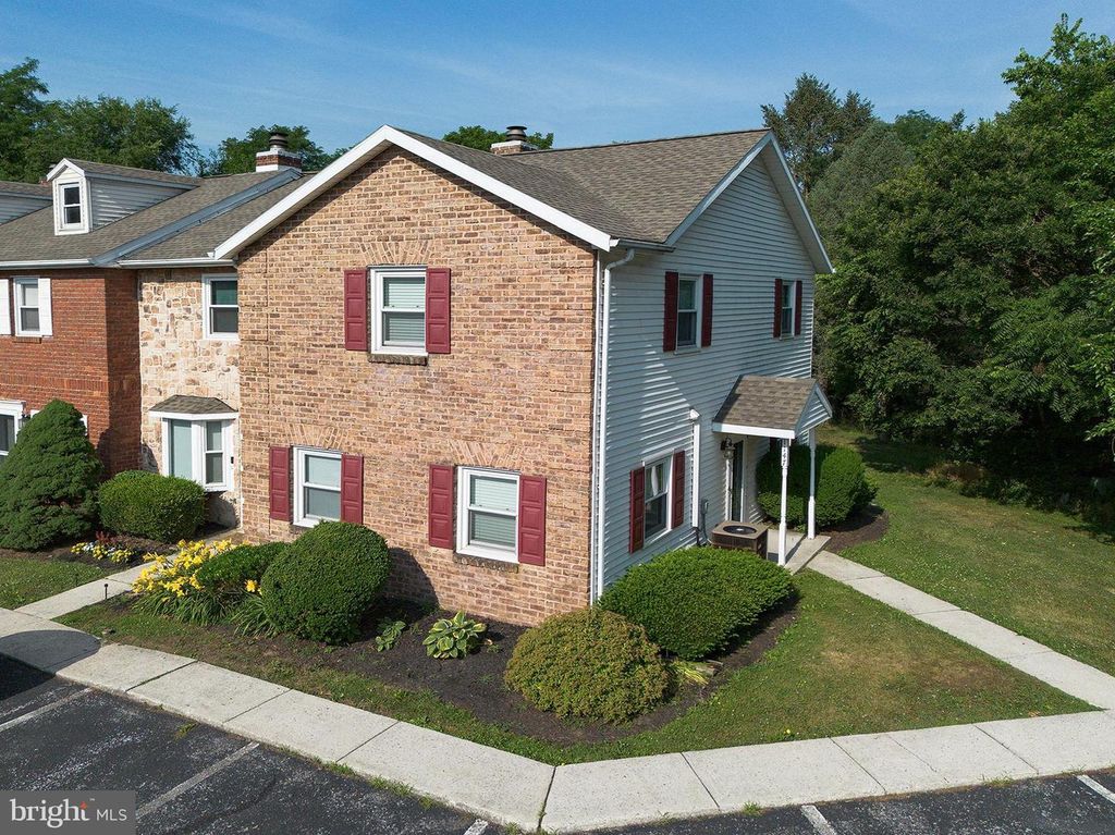 1147 NANROC DRIVE, Mechanicsburg, PA 17055
