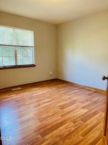 104 Page Crossing, Chapel Hill, NC 27517