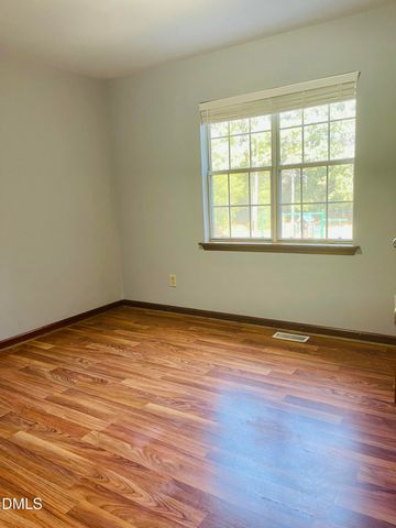 104 Page Crossing, Chapel Hill, NC 27517