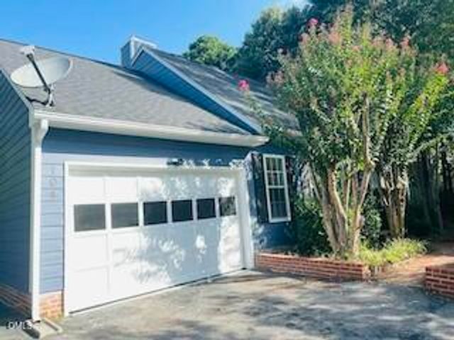 104 Page Crossing, Chapel Hill, NC 27517