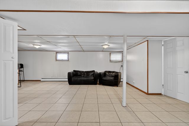 4420 VERNON Avenue, Brookfield, IL 60513
