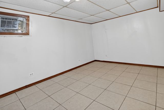 4420 VERNON Avenue, Brookfield, IL 60513