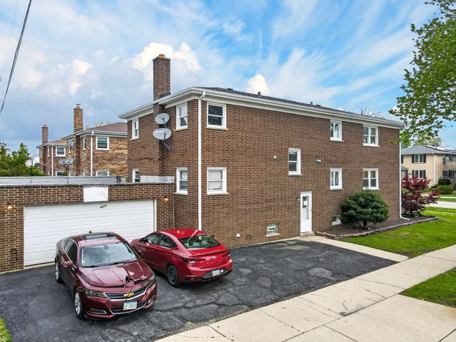 4420 VERNON Avenue, Brookfield, IL 60513