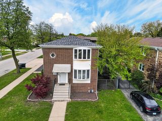 4420 VERNON Avenue, Brookfield, IL 60513