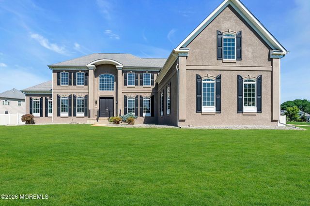 2 Kirsten Drive, Freehold, NJ 07728