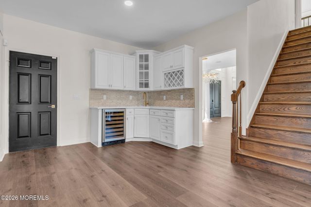 2 Kirsten Drive, Freehold, NJ 07728