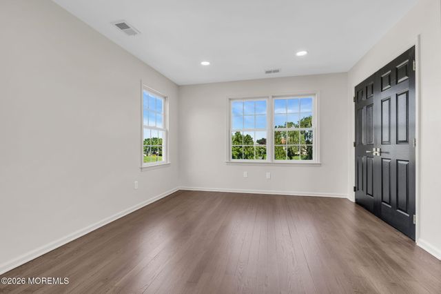 2 Kirsten Drive, Freehold, NJ 07728