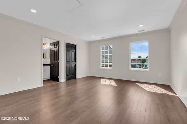 2 Kirsten Drive, Freehold, NJ 07728