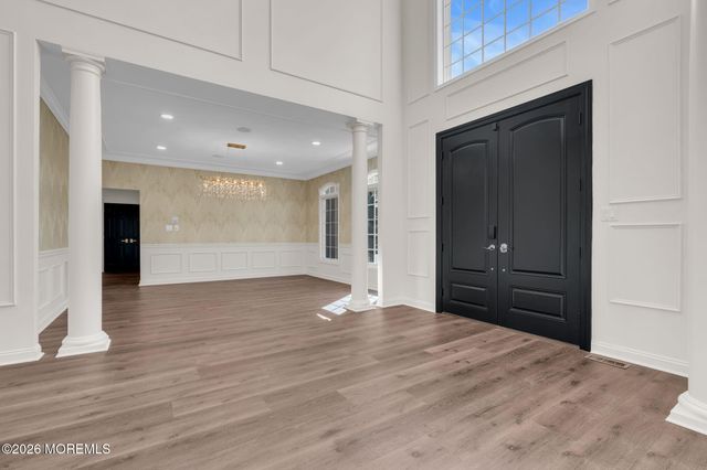 2 Kirsten Drive, Freehold, NJ 07728