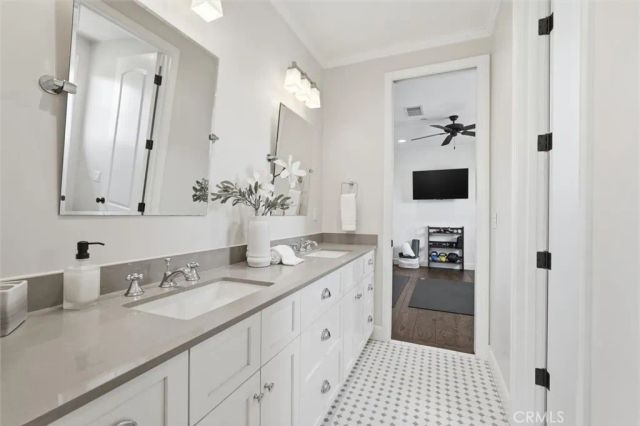 12442 Christy, Los Alamitos, CA 90720