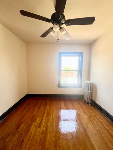 2152 N Kildare Avenue 3, Chicago, IL 60639