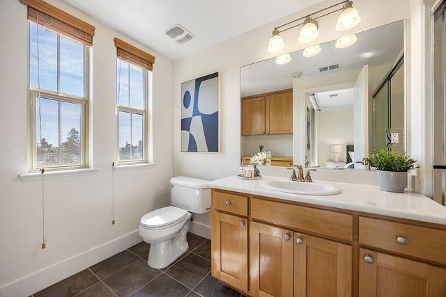 6024 Old Quarry Loop, Oakland, CA 94605