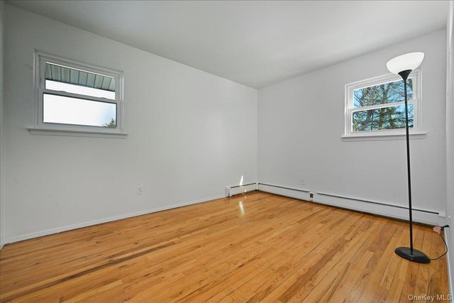 3 Adrienne Court, Hauppauge, NY 11788