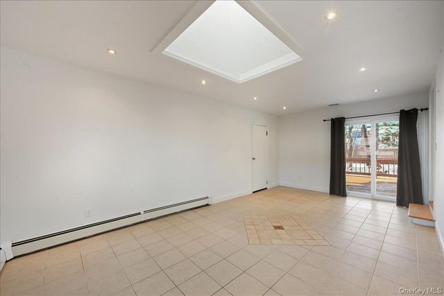 3 Adrienne Court, Hauppauge, NY 11788