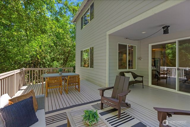 15111 Manor Way, Lynnwood, WA 98087