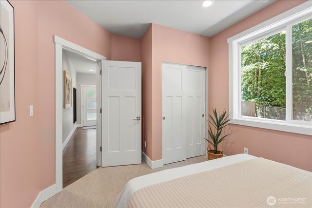 15111 Manor Way, Lynnwood, WA 98087