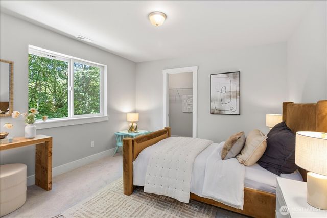 15111 Manor Way, Lynnwood, WA 98087