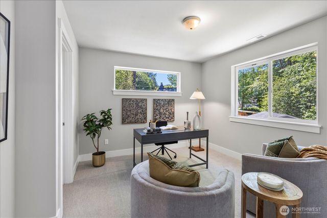 15111 Manor Way, Lynnwood, WA 98087
