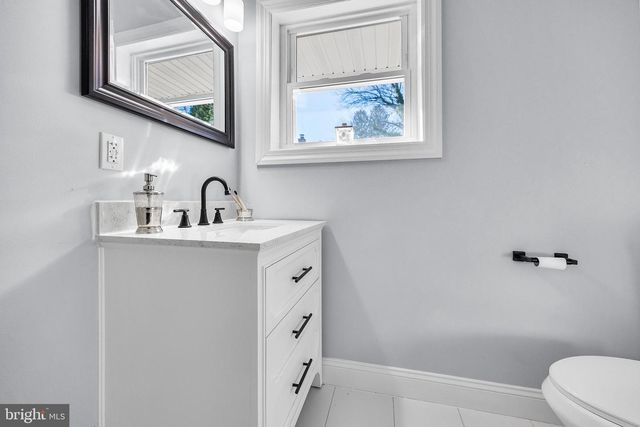 23 GRANDVIEW AVE, Williamstown, NJ 08094