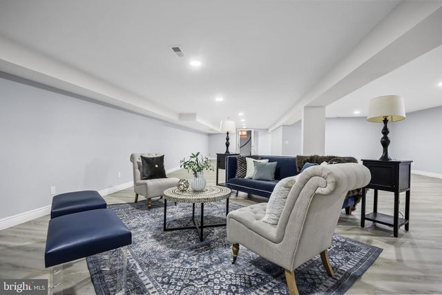 23 GRANDVIEW AVE, Williamstown, NJ 08094