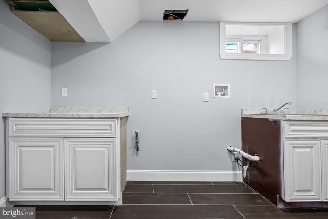 23 GRANDVIEW AVE, Williamstown, NJ 08094