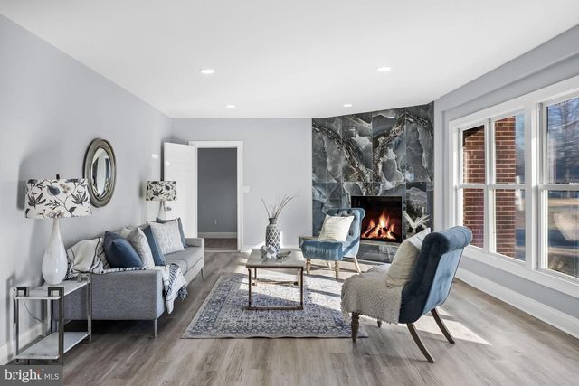 23 GRANDVIEW AVE, Williamstown, NJ 08094