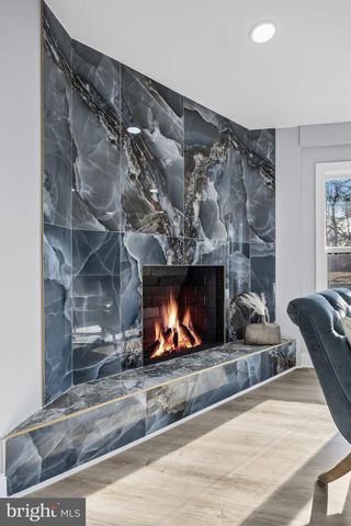 23 GRANDVIEW AVE, Williamstown, NJ 08094