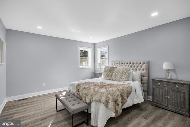 23 GRANDVIEW AVE, Williamstown, NJ 08094