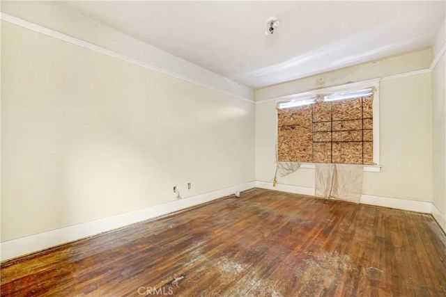 1017 W 46th, Los Angeles, CA 90037