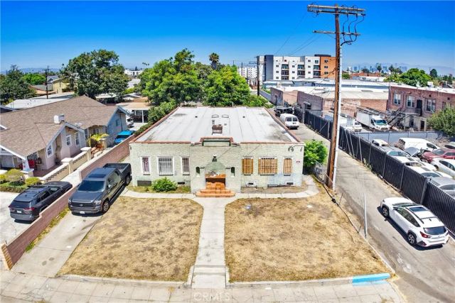 1017 W 46th, Los Angeles, CA 90037