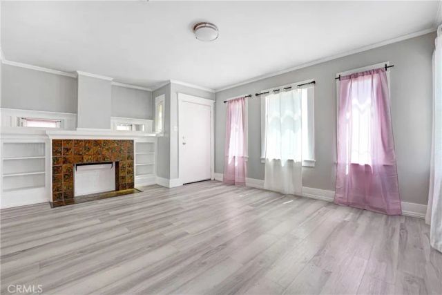 1017 W 46th, Los Angeles, CA 90037