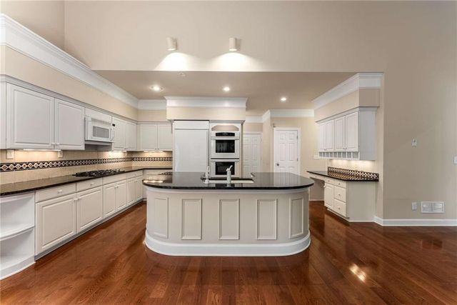 2381 Briarleigh Way, Atlanta, GA 30338