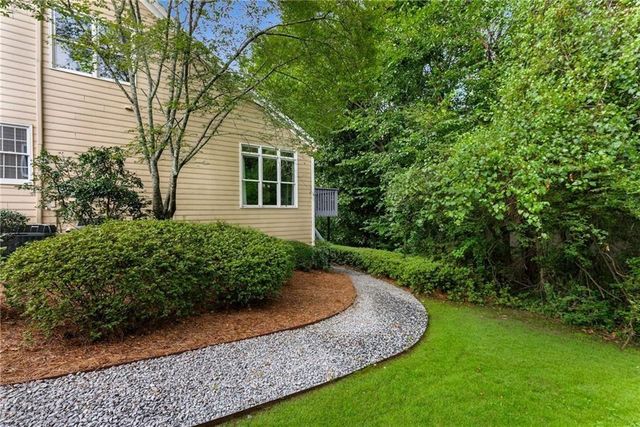 2381 Briarleigh Way, Atlanta, GA 30338